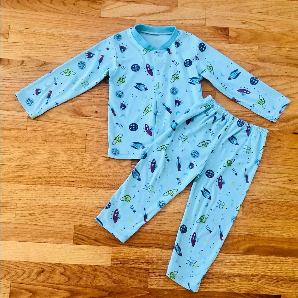 A set of 5 pairs kids pajamas - animal, vehicle & sport prints size 4